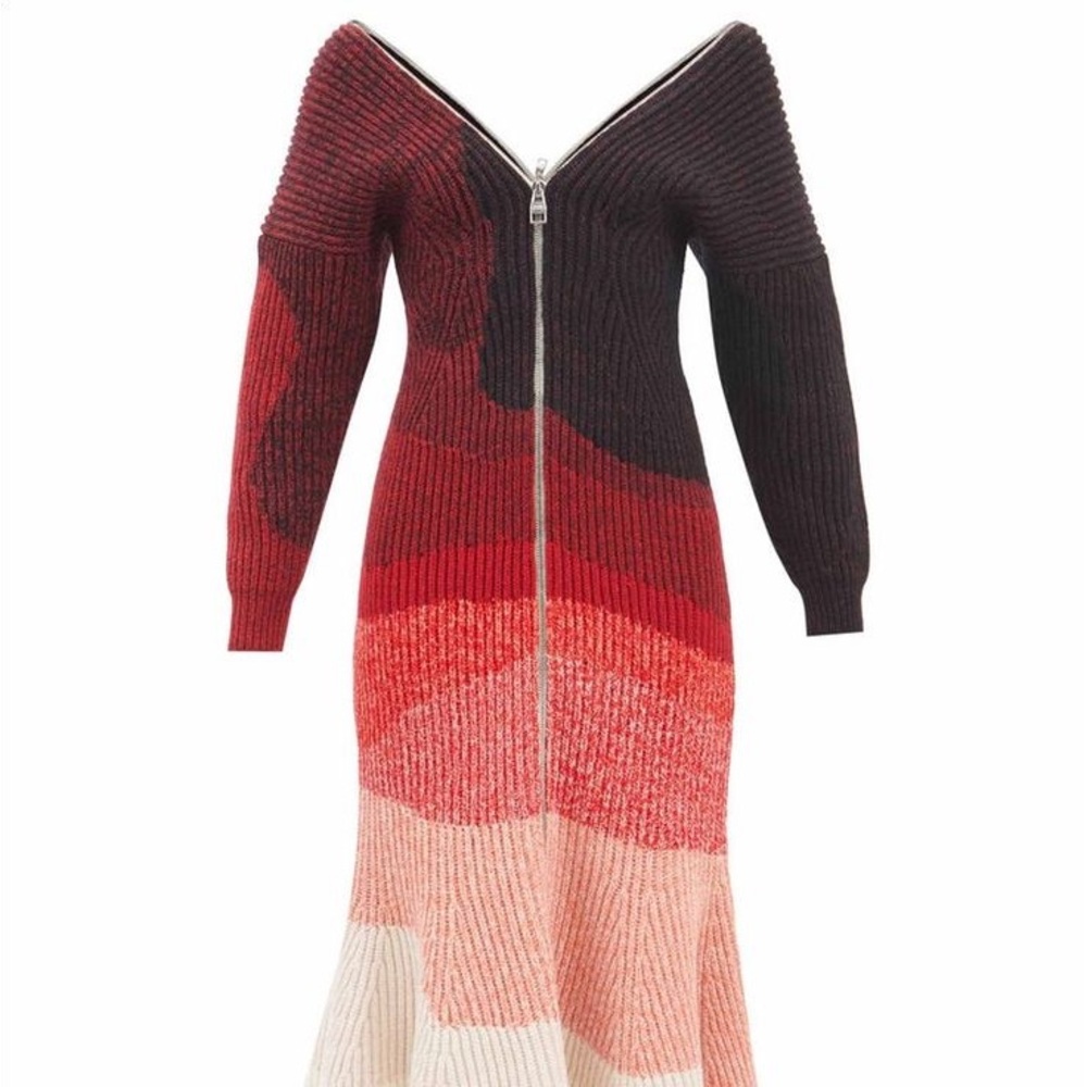 🆘looking for this Alexander McQueen dress🆘